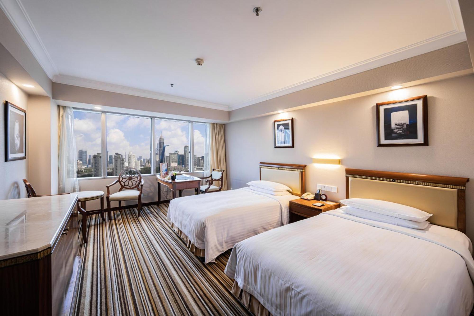 Hotel Jin Jiang Tower