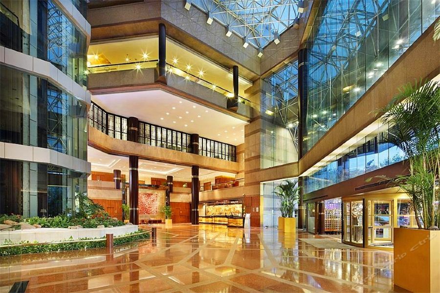 Hotel Jin Jiang Tower 5*